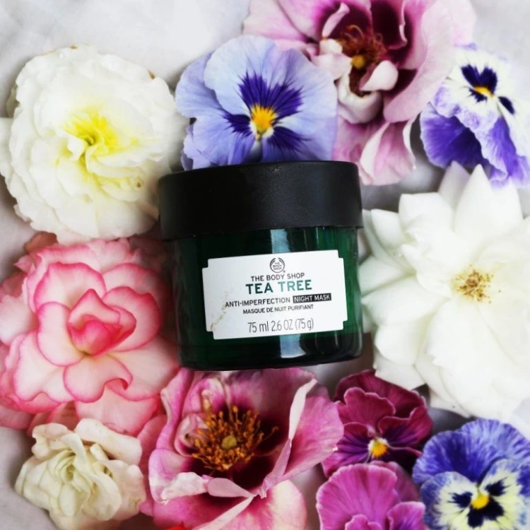 inden længe Mekanisk slå Review: Bodyshop Anti-Imperfection Tea Tree Night Mask – Acne Prone Skin  ESSENTIAL