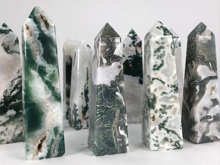 Moss Agate Towers Image 0
