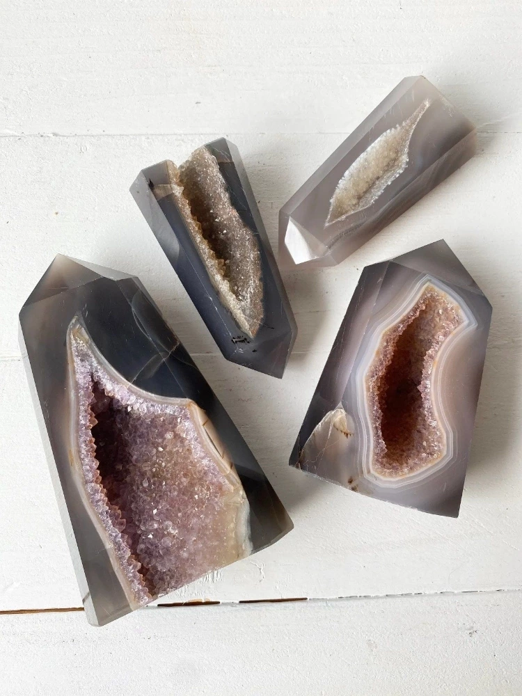 Agate Towers With Druzy Agate Crystal With Druzy Agate Image 0