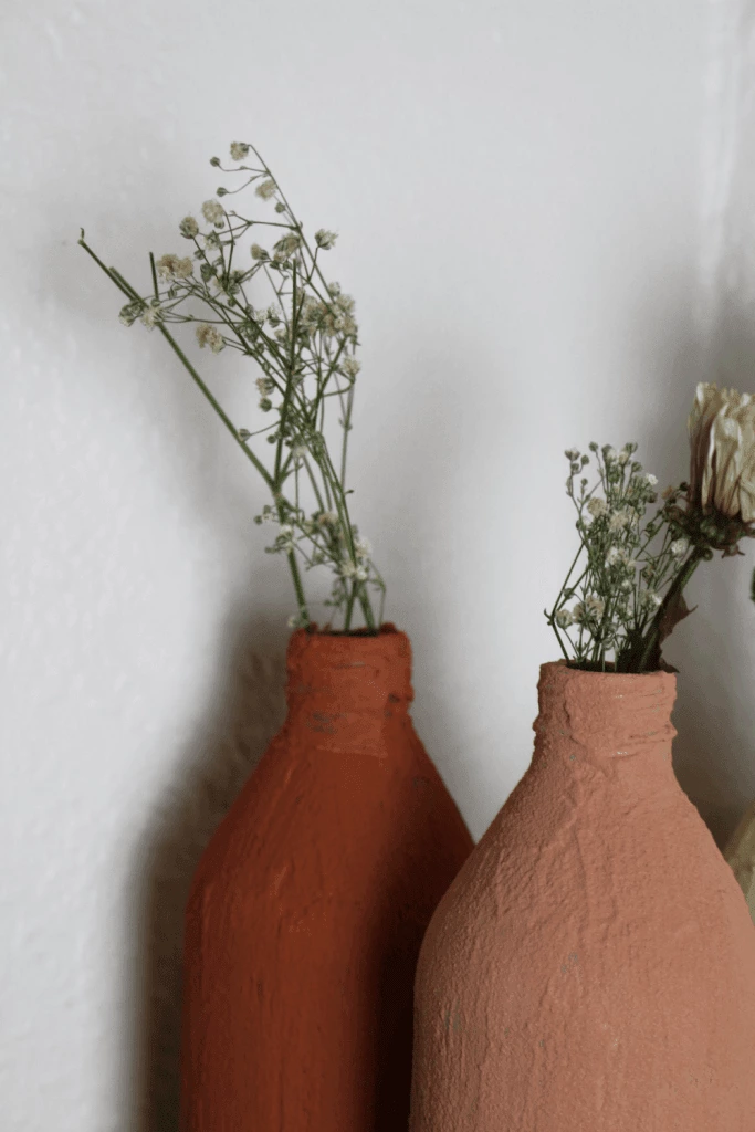 DIY: How To Create Faux Ceramic Vases Using Baking Soda & Acrylic Paint