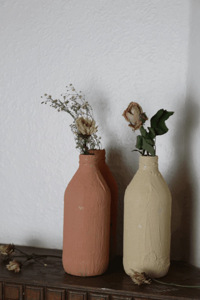 DIY: How To Create Faux Ceramic Vases Using Baking Soda & Acrylic Paint