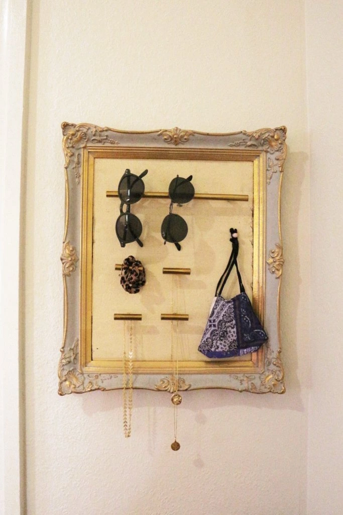 SOME OF MY DIY PROJECTS WITH FRAMES: