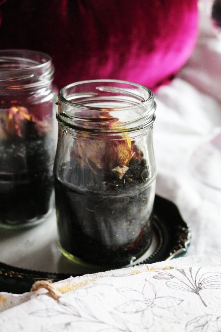 DIY: Luxurious Black Bath Salts with Activated Charcoal