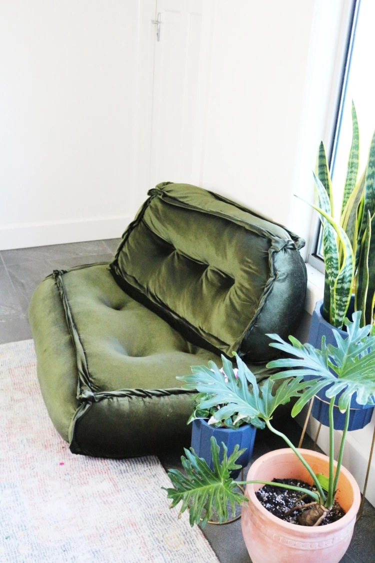 DIY These GIANT Floor Pillows (Velvet Urban Outfitters Reema Dupe!)