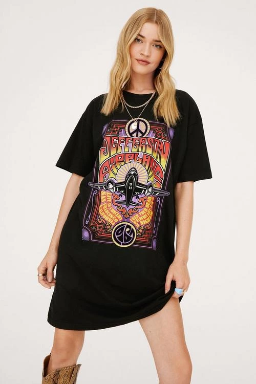 Trendy Graphic T-Shirts For Women Under $10 - NastyGal (Worldwide)