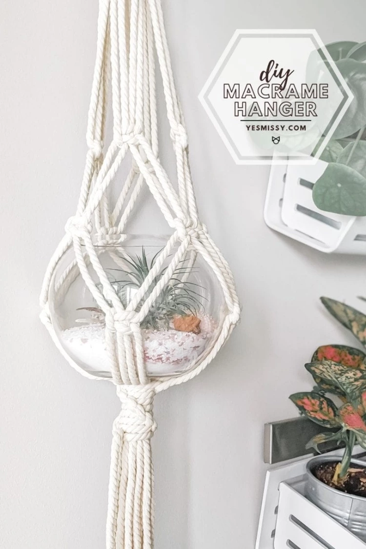 How To Make This Easy Macramé Plant Hanger In 30 Minutes With This Step By Step Tutorial On Yesmissy.com