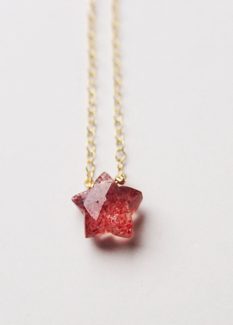Strawberry Quartz Star Necklace Image 1